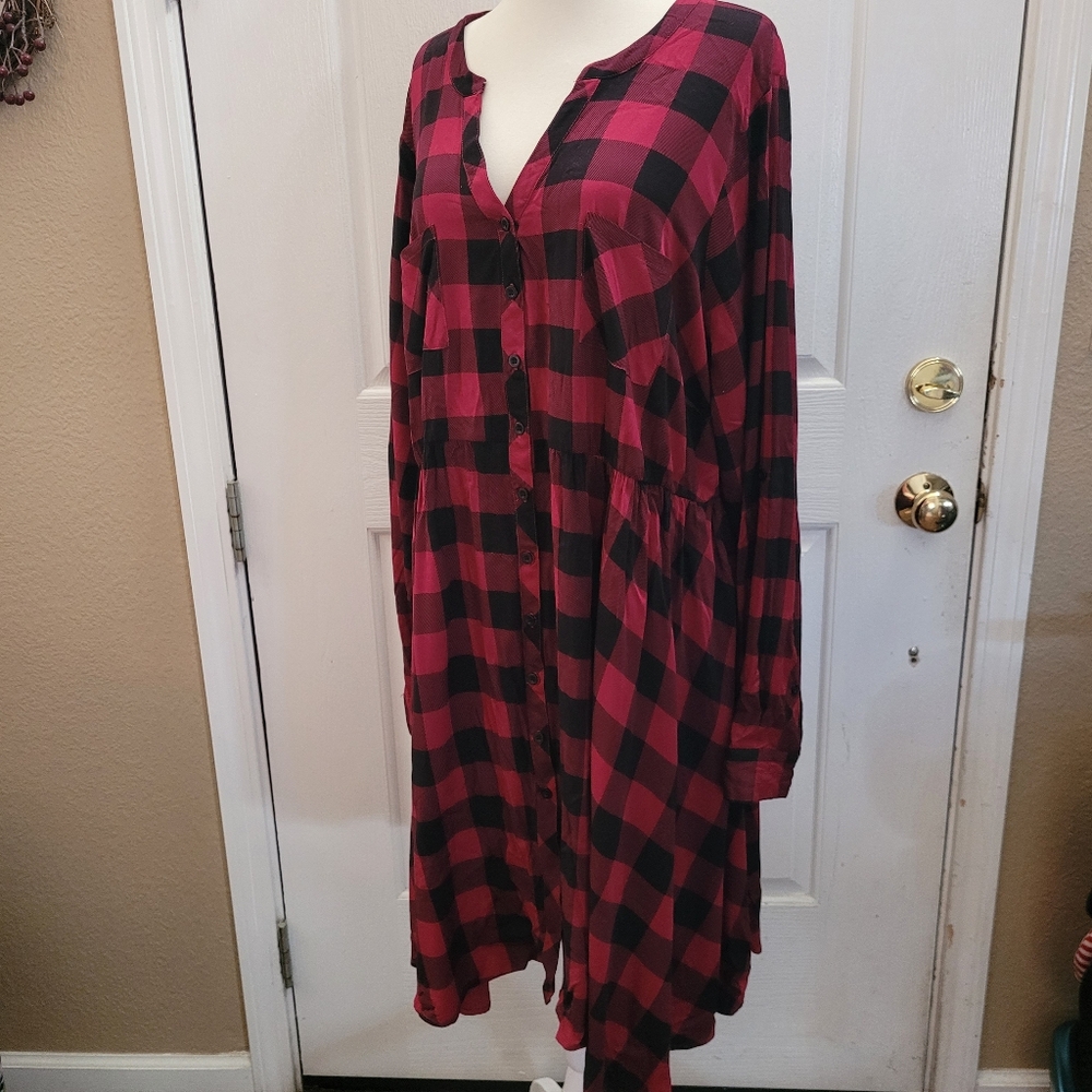 Torrid Buffalo Plaid Dress Size 2 2X Red Plaid Print Tab Sleeves Button Front